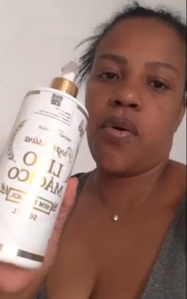 Cliente satisfeita com Progressiva Liso Mágico